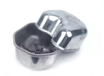 04235425 Venttiilin kansi Deutz BFL914 -moottorille